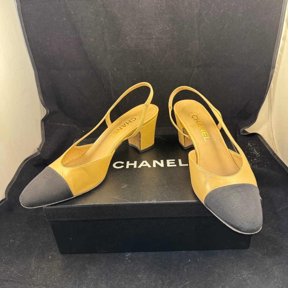 Chanel Classic Slingback Pumps - Picture 3 of 9